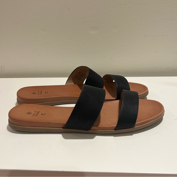 Call it Spring Sandals - Picture 2 of 6